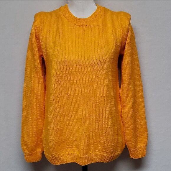 VINTAGE 1970s Handmade Tangerine Knit Puff Shoulder Oversized Tapered Sweater - Picture 3 of 12